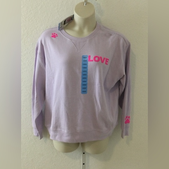 Wildfox Tops - Wild Fox graphic crewneck Dogs Love Me sweatshirt Woman’s size Large